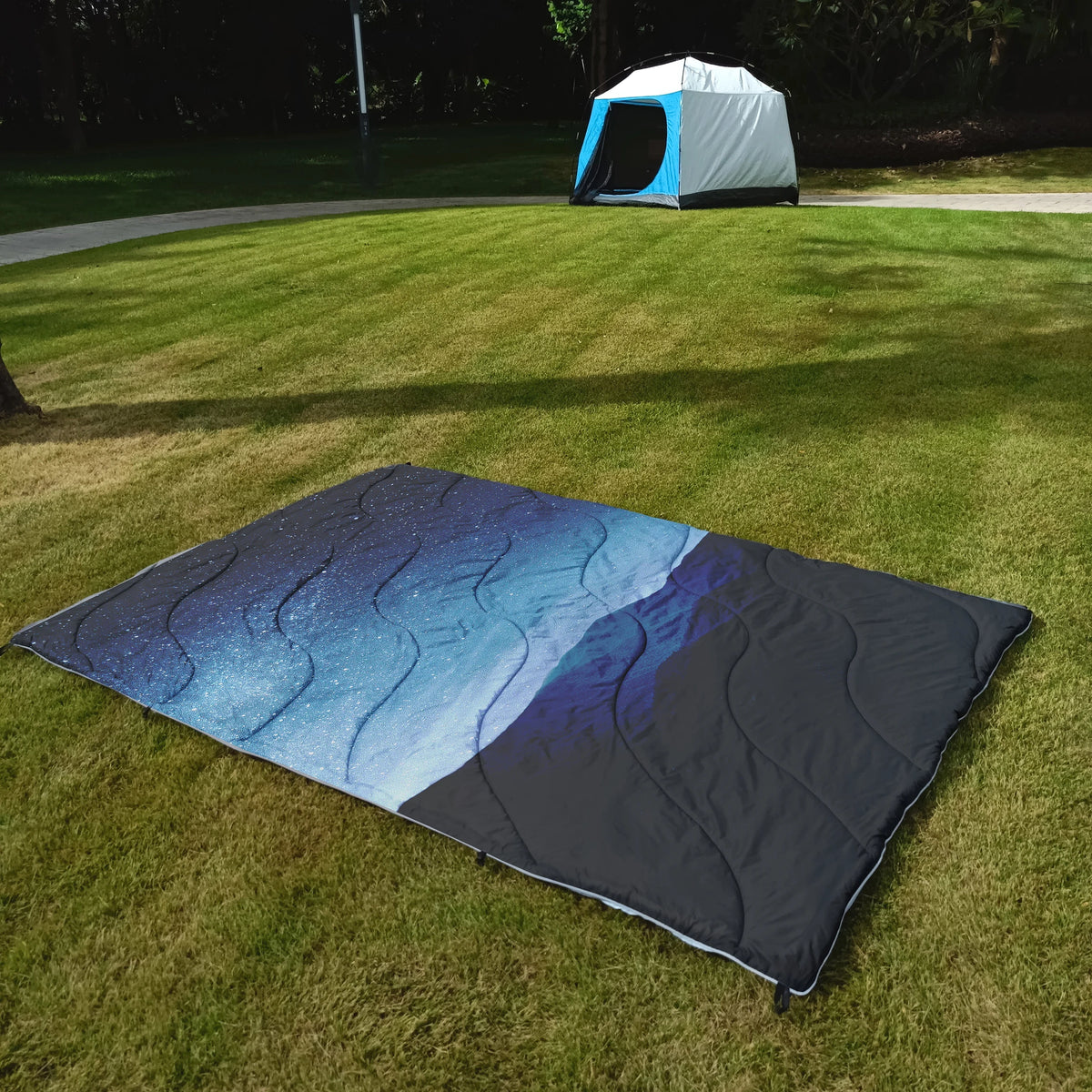 Portable Waterproof Camping Blanket for Hiking Picnics and Car Trips
