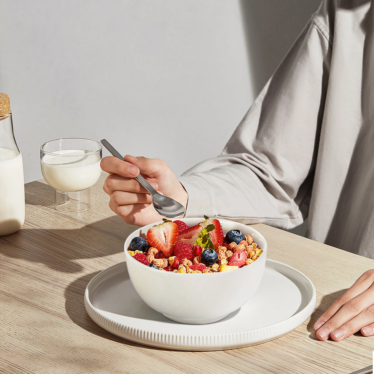 Porcelain Bowls for Cereal Soup Salad Pasta and Microwave Use