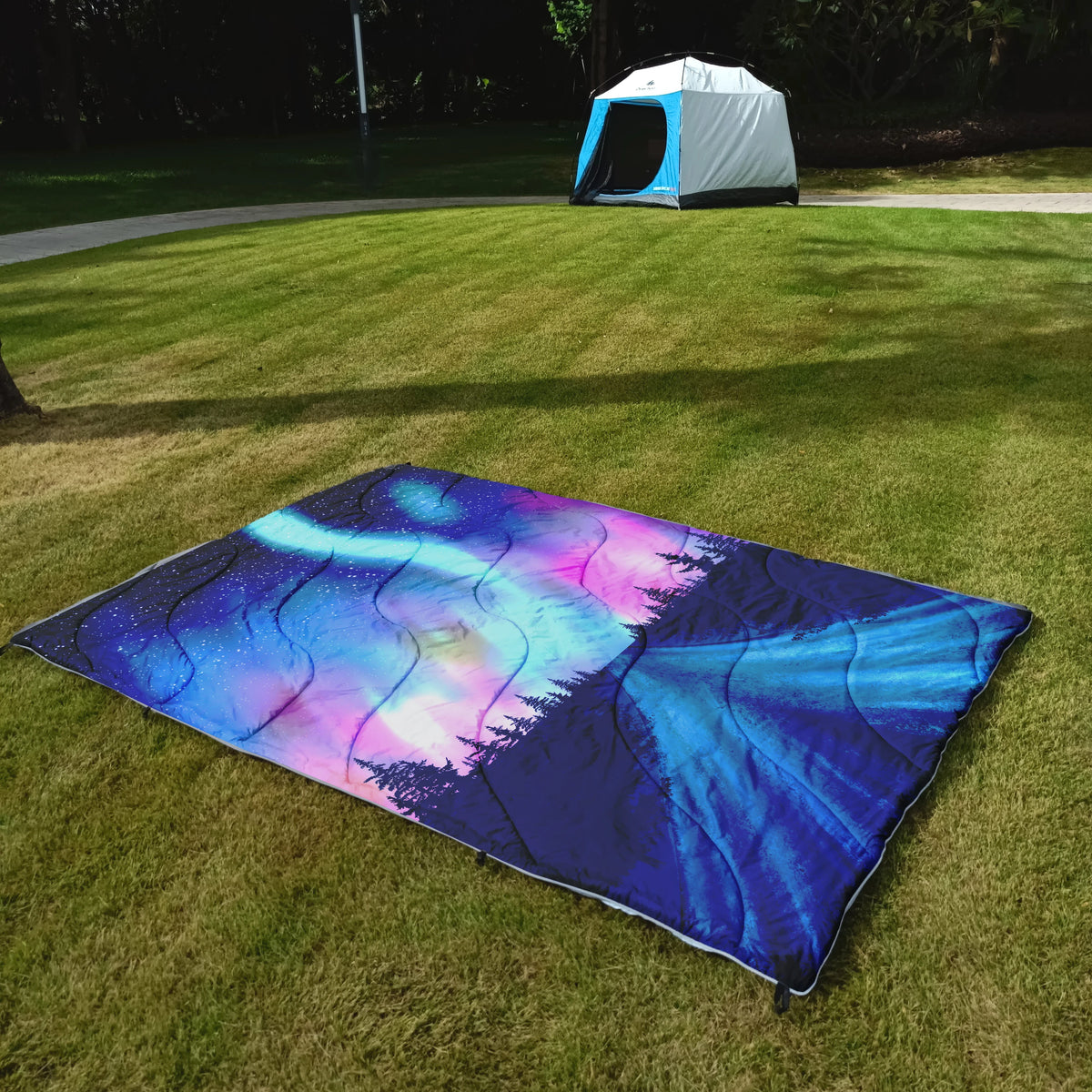 Portable Waterproof Camping Blanket for Hiking Picnics and Car Trips