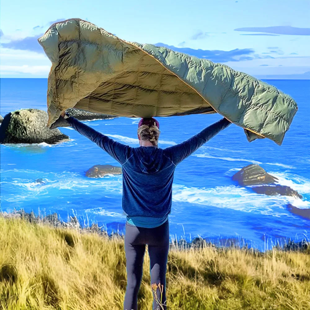 Waterproof Lightweight Puffy Camping Blanket for Outdoor Travel and Warmth