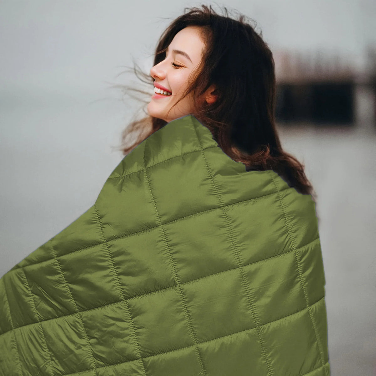 Waterproof Lightweight Puffy Camping Blanket for Outdoor Travel and Warmth